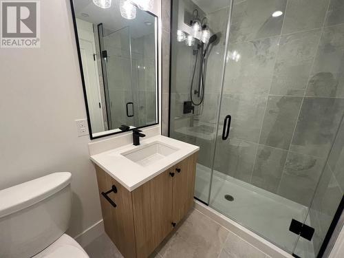 212N 22226 Brown Avenue, Maple Ridge, BC - Indoor Photo Showing Bathroom