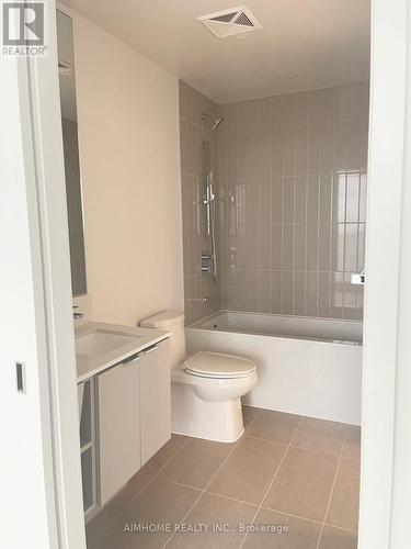 2906 - 3883 Quartz Road, Mississauga, ON - Indoor Photo Showing Bathroom