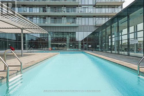 405 - 103 The Queensway, Toronto (High Park-Swansea), ON - Outdoor With In Ground Pool