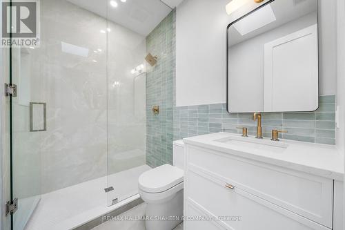 66 Parkhurst Boulevard, Toronto, ON - Indoor Photo Showing Bathroom