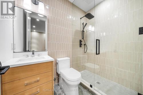 66 Parkhurst Boulevard, Toronto, ON - Indoor Photo Showing Bathroom