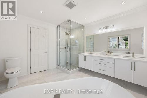 142 Timberline Trail, Aurora, ON - Indoor Photo Showing Bathroom