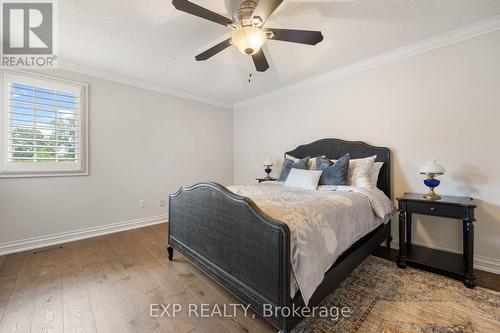 142 Timberline Trail, Aurora, ON - Indoor Photo Showing Bedroom