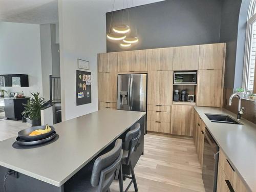 Cuisine - 1025 Ch. Du Vieux-Fort, Duhamel-Ouest, QC - Indoor Photo Showing Kitchen With Double Sink