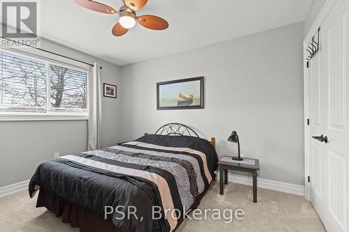 7897 Beaverdams Road, Niagara Falls, ON - Indoor Photo Showing Bedroom