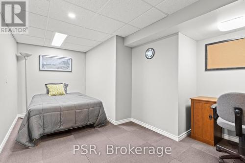 7897 Beaverdams Road, Niagara Falls, ON - Indoor Photo Showing Bedroom