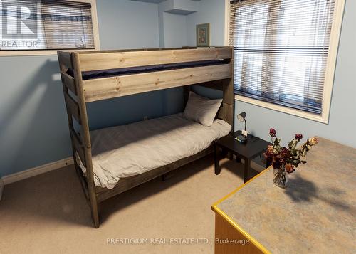 Bsmt #1 - 344 William Berczy Boulevard, Markham, ON - Indoor Photo Showing Bedroom