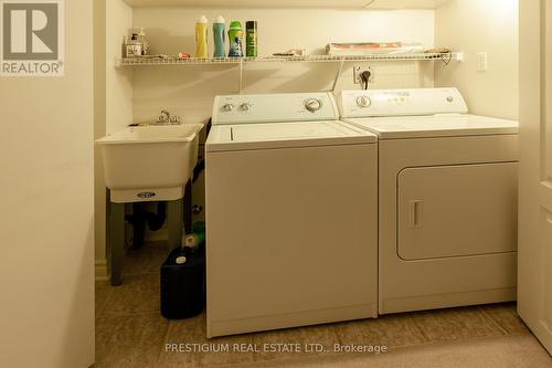 Bsmt #1 - 344 William Berczy Boulevard, Markham, ON - Indoor Photo Showing Laundry Room