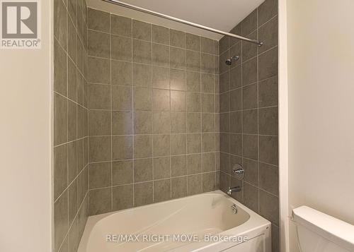 154 Elgin Street, Orillia, ON - Indoor Photo Showing Bathroom