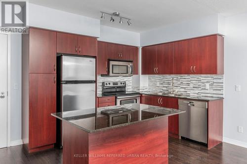 803 - 15 Legion Road N, Toronto, ON - Indoor Photo Showing Kitchen