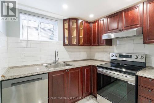 1 - 48 A Arcadian Circle, Toronto, ON - Indoor Photo Showing Kitchen