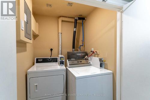 1 - 48 A Arcadian Circle, Toronto, ON - Indoor Photo Showing Laundry Room