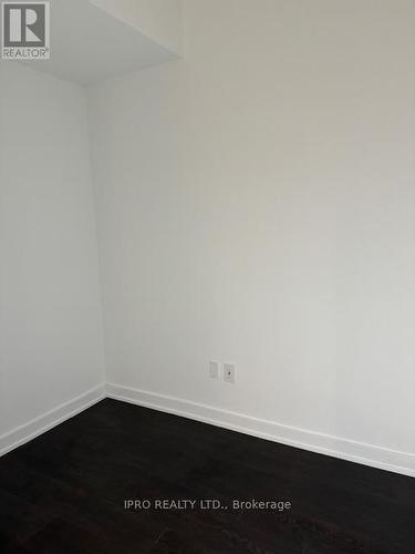 405 - 28 Ann Street, Mississauga, ON - Indoor Photo Showing Other Room