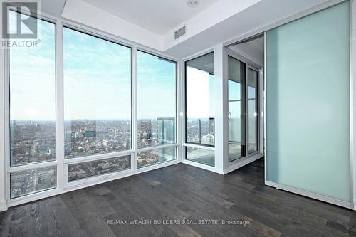 3811 - 488 University Avenue, Toronto, ON - Indoor Photo Showing Other Room