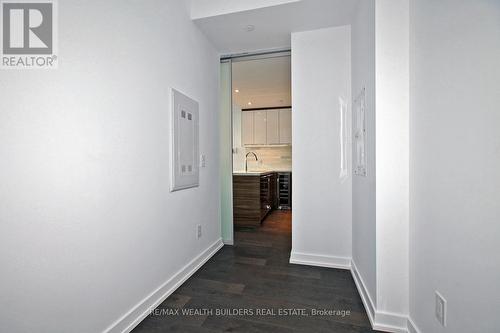 3811 - 488 University Avenue, Toronto, ON - Indoor Photo Showing Other Room