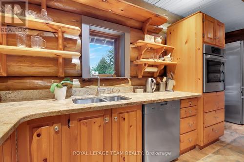 1 Lucas Lane, Ottawa, ON - Indoor Photo Showing Kitchen With Double Sink