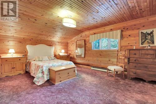 1 Lucas Lane, Ottawa, ON - Indoor Photo Showing Bedroom