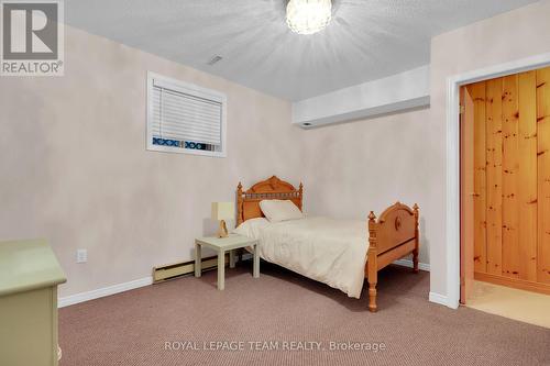 1 Lucas Lane, Ottawa, ON - Indoor Photo Showing Bedroom