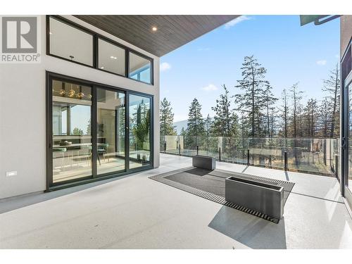 10218 Beacon Hill Drive, Lake Country, BC - Outdoor With Exterior