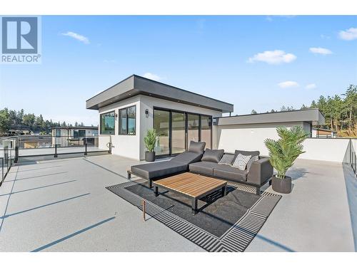 10218 Beacon Hill Drive, Lake Country, BC - Outdoor With Deck Patio Veranda