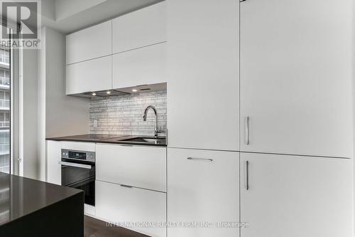 20 Richardson Street, Toronto, ON - Indoor Photo Showing Kitchen With Upgraded Kitchen