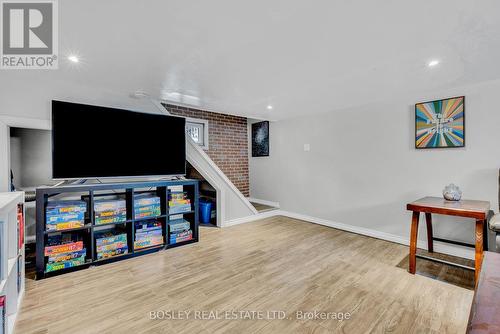 286 Saint Eloi Avenue, Oshawa (Central), ON - Indoor