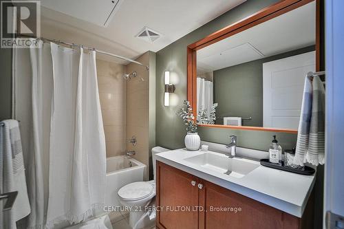 2405 - 15 Viking Lane N, Toronto, ON - Indoor Photo Showing Bathroom