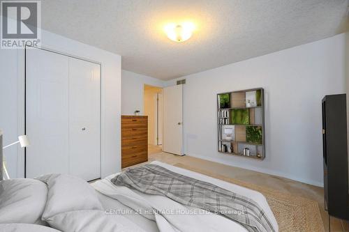 53 Thompson Drive, Guelph, ON - Indoor Photo Showing Bedroom