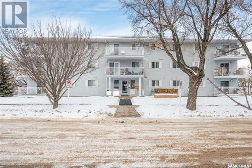 206 66 19Th Street W, Prince Albert, SK - Outdoor With Facade