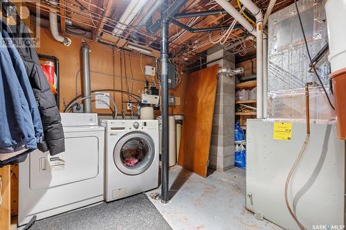 35 Hawkes Avenue, Regina, SK - Indoor Photo Showing Laundry Room