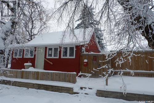 31 Lillooet Street W, Moose Jaw, SK - Outdoor