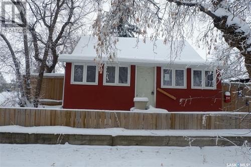 31 Lillooet Street W, Moose Jaw, SK - Outdoor