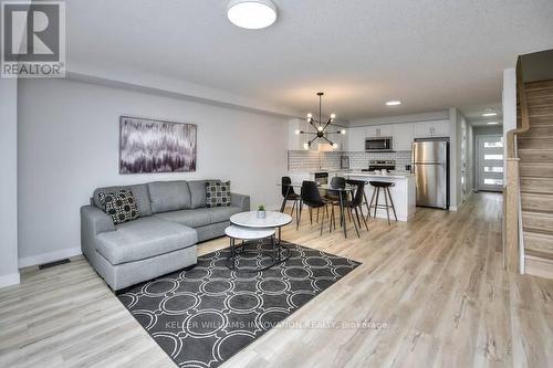 61 Wilkinson Avenue, Cambridge, ON - Indoor Photo Showing Living Room