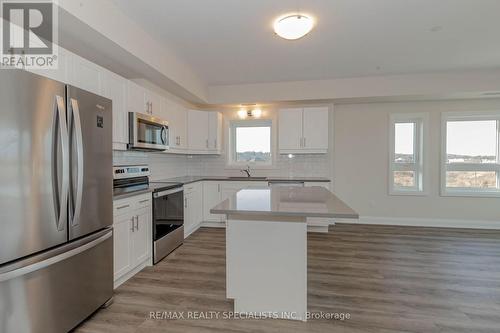 313 - 118 Summersides Boulevard, Pelham, ON - Indoor Photo Showing Kitchen