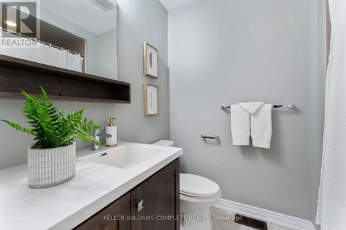 187 - 1890 Rymal Road E, Hamilton, ON - Indoor Photo Showing Bathroom