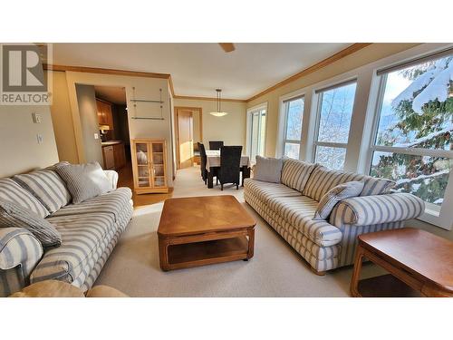 1611 Nickleplate Road Unit# 407 Lot# Sl 26, Rossland, BC - Indoor Photo Showing Living Room