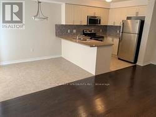 6 - 20 C Line, Orangeville, ON - Indoor Photo Showing Kitchen