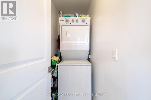 1708 - 4655 Glen Erin Drive, Mississauga, ON - Indoor Photo Showing Laundry Room