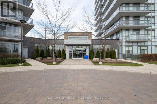 1708 - 4655 Glen Erin Drive, Mississauga, ON - Outdoor With Balcony With Facade