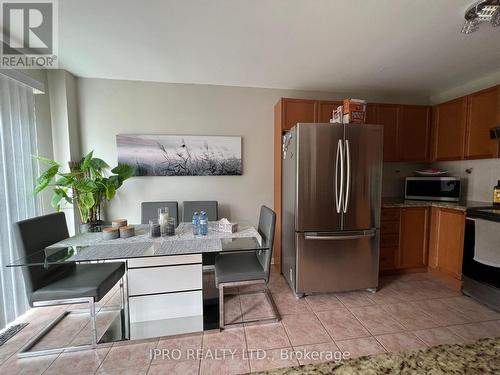 Mn/2Nd - 1465 Clark Boulevard, Milton, ON - Indoor Photo Showing Kitchen