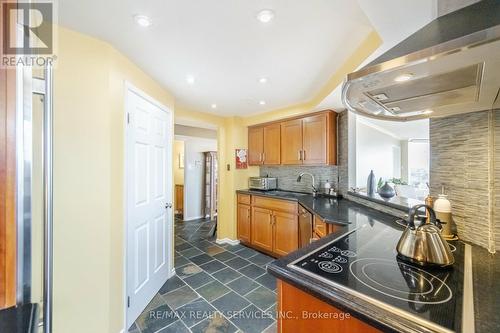 1109 - 310 Mill Street S, Brampton, ON - Indoor Photo Showing Kitchen