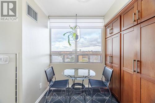 1109 - 310 Mill Street S, Brampton, ON - Indoor Photo Showing Dining Room