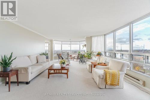 1109 - 310 Mill Street S, Brampton, ON - Indoor Photo Showing Living Room