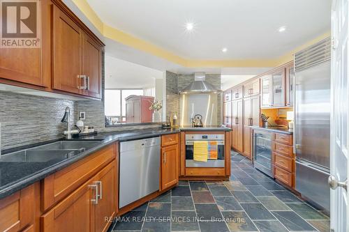 1109 - 310 Mill Street S, Brampton, ON - Indoor Photo Showing Kitchen With Double Sink