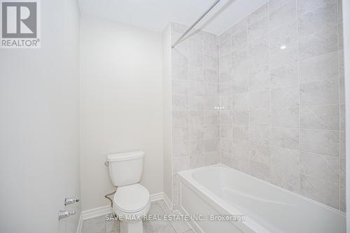 252 Shady Glen Crescent, Kitchener, ON - Indoor Photo Showing Bathroom