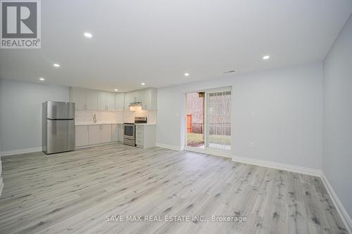 252 Shady Glen Crescent, Kitchener, ON - Indoor Photo Showing Other Room