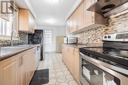 52 New Seabury Drive, Vaughan, ON - Indoor Photo Showing Kitchen With Double Sink