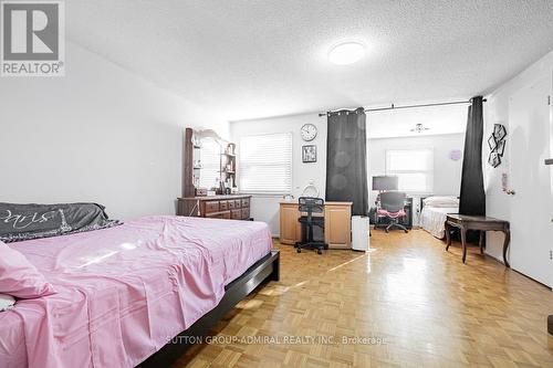 52 New Seabury Drive, Vaughan, ON - Indoor Photo Showing Bedroom