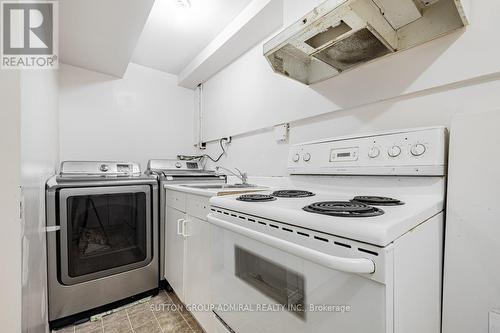 52 New Seabury Drive, Vaughan, ON - Indoor Photo Showing Laundry Room