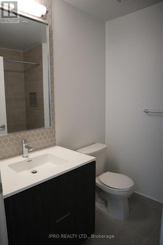 1119 - 2520 Eglinton Avenue W, Mississauga, ON - Indoor Photo Showing Bathroom